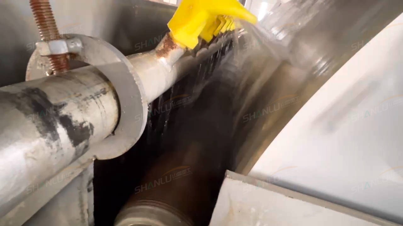永磁滚筒磁选机筒体进水是怎么回事？
