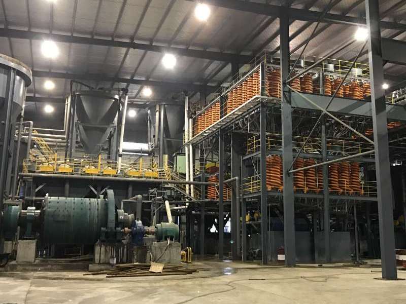 为水洗石英砂企业建设年产60万吨生产线，投产后运行稳定、环保达标并实现设计产能